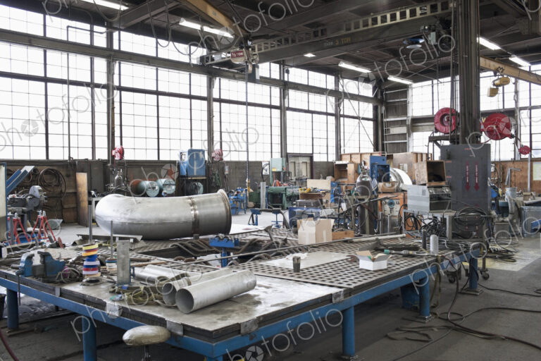 Equipment in machine shop