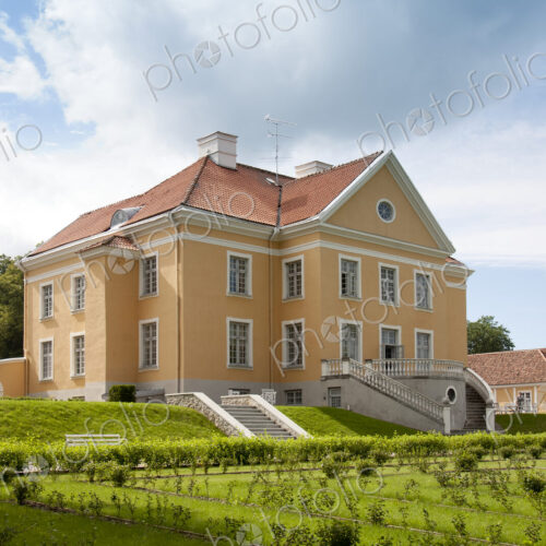 Exterior of Palmse Manor