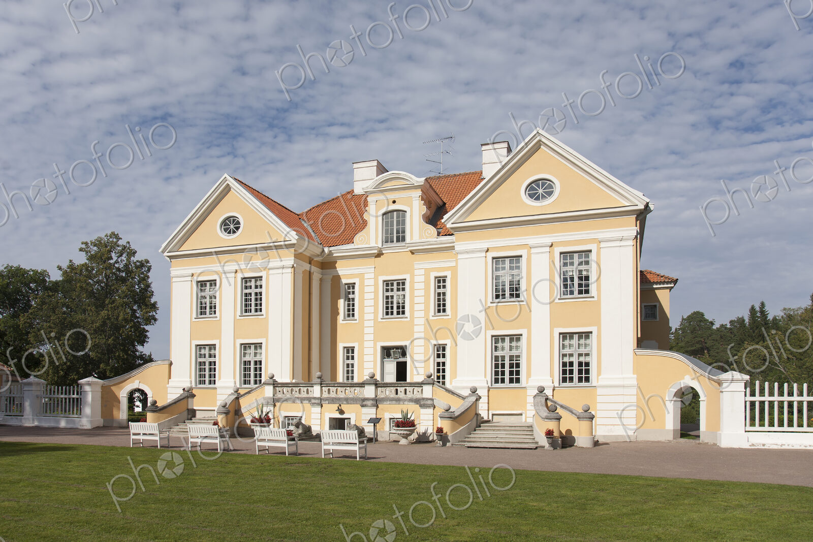 Exterior of Palmse Manor