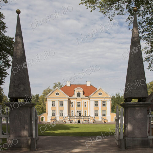 Exterior of Palmse Manor