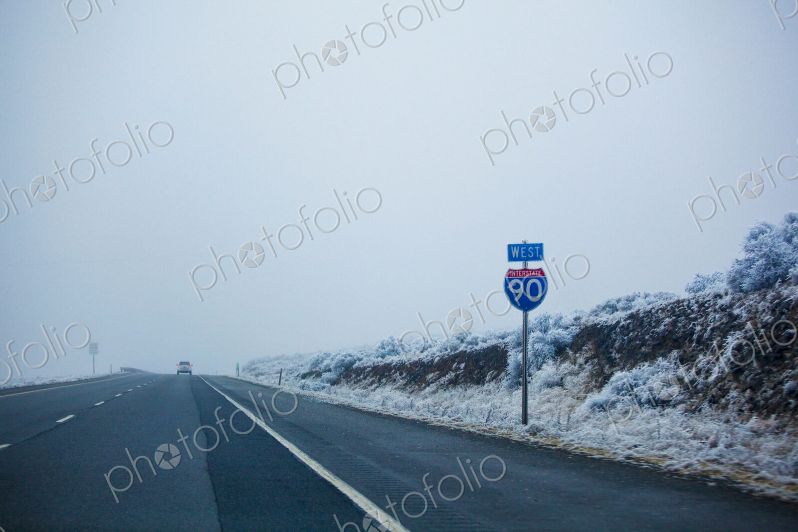 Foggy winter highway, Interstate 90, the road ahead.