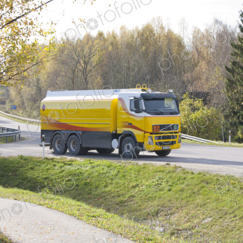 Fuel Truck Transporting Gas Fuel Truck Transporting Gas