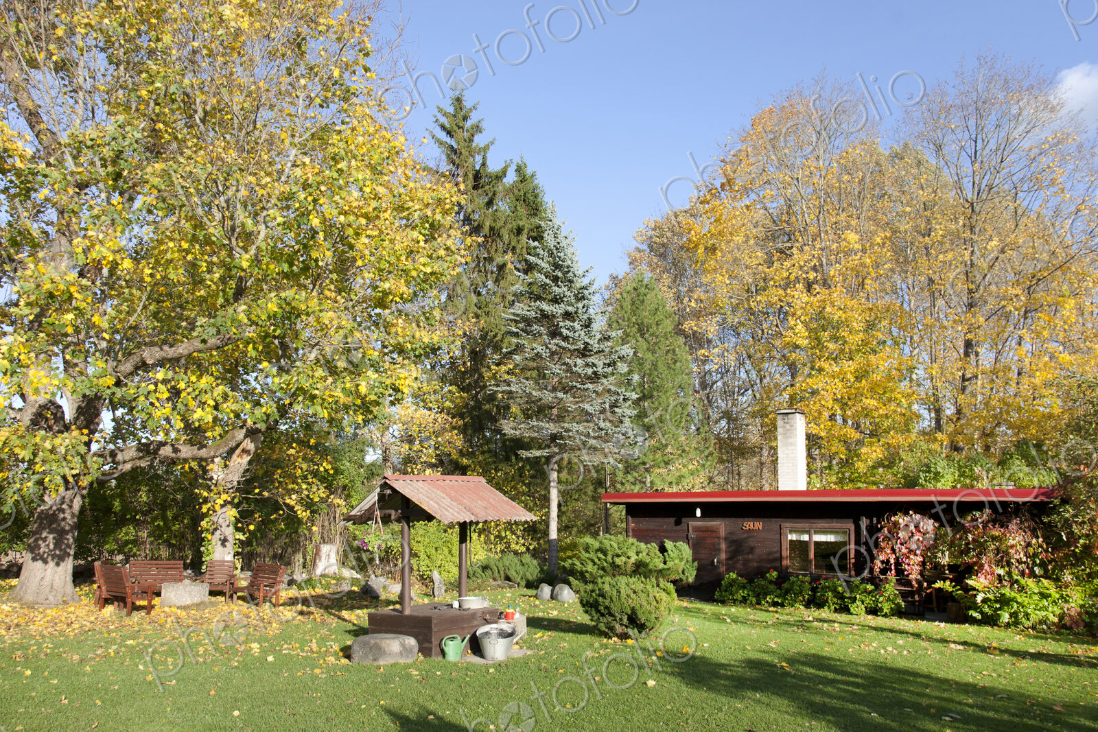 Garden With Well and Sauna