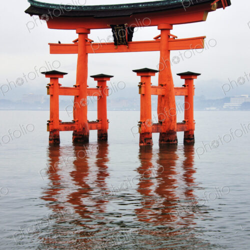 Gate at Itsukushima-Jinja Shrine Gate at Itsukushima-Jinja Shrine