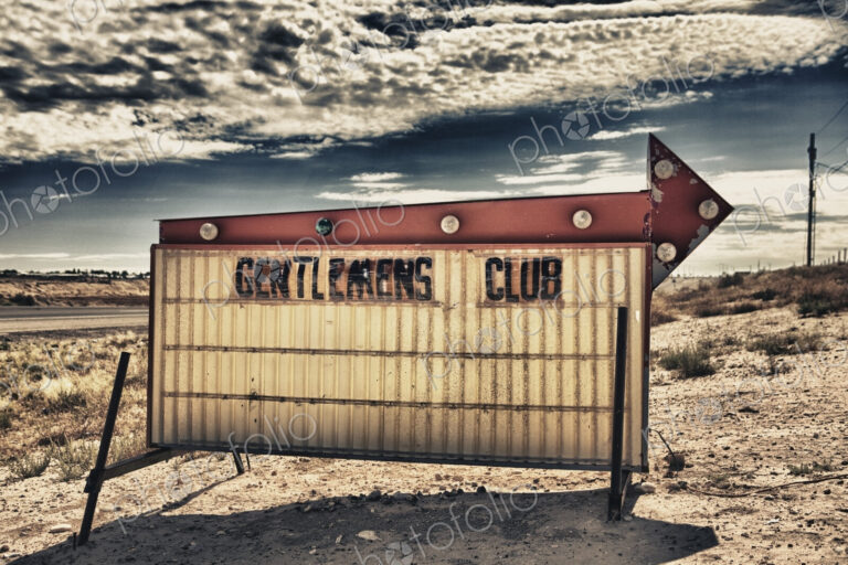 Gentlemens Club Sign