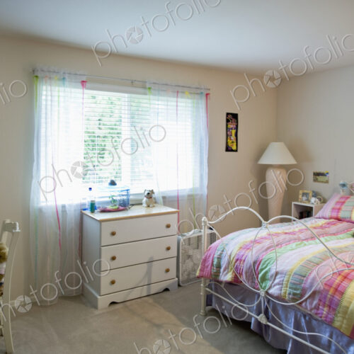 Girl's Bedroom Girl's Bedroom
