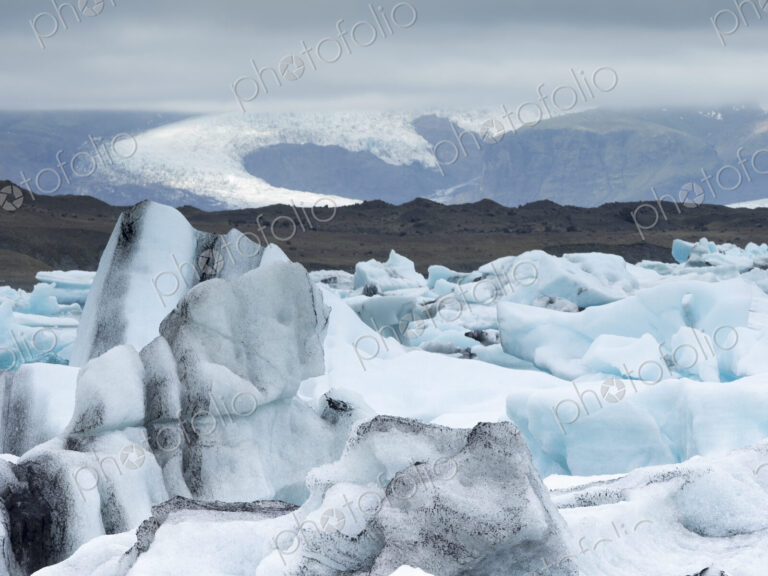 Glacial lake at the head of the Breidamerkurjokull glacier
