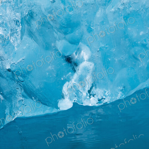 Glacial lake at the head of the Breidamerkurjokull glacier Glacial lake at the head of the Breidamerkurjokull glacier