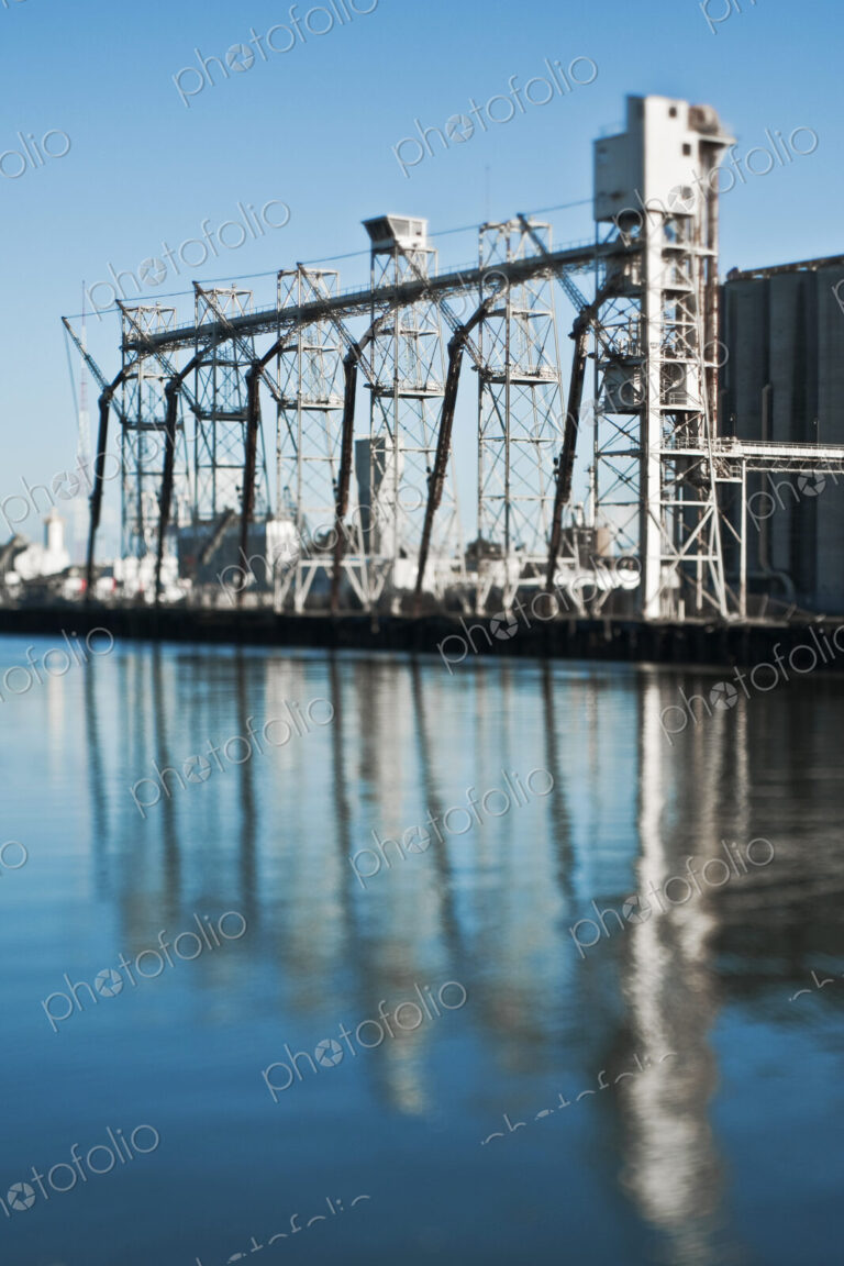 Grain Transfer Facility at a Seaport