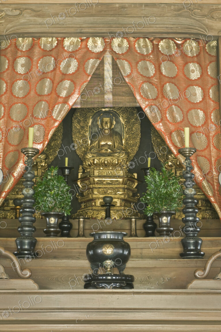 Great Buddha Hall Altar