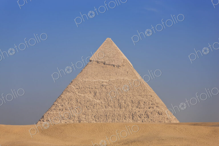 Great Pyramid of Giza (Pyramid of Khufu, Pyramid of Cheops), El Giza, Egypt.