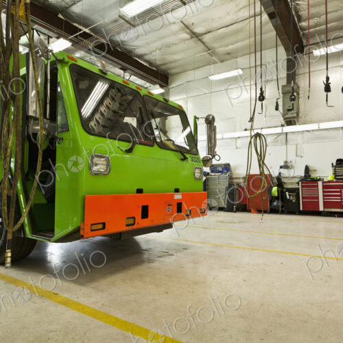 Green Garbage Truck Maintenance Green Garbage Truck Maintenance