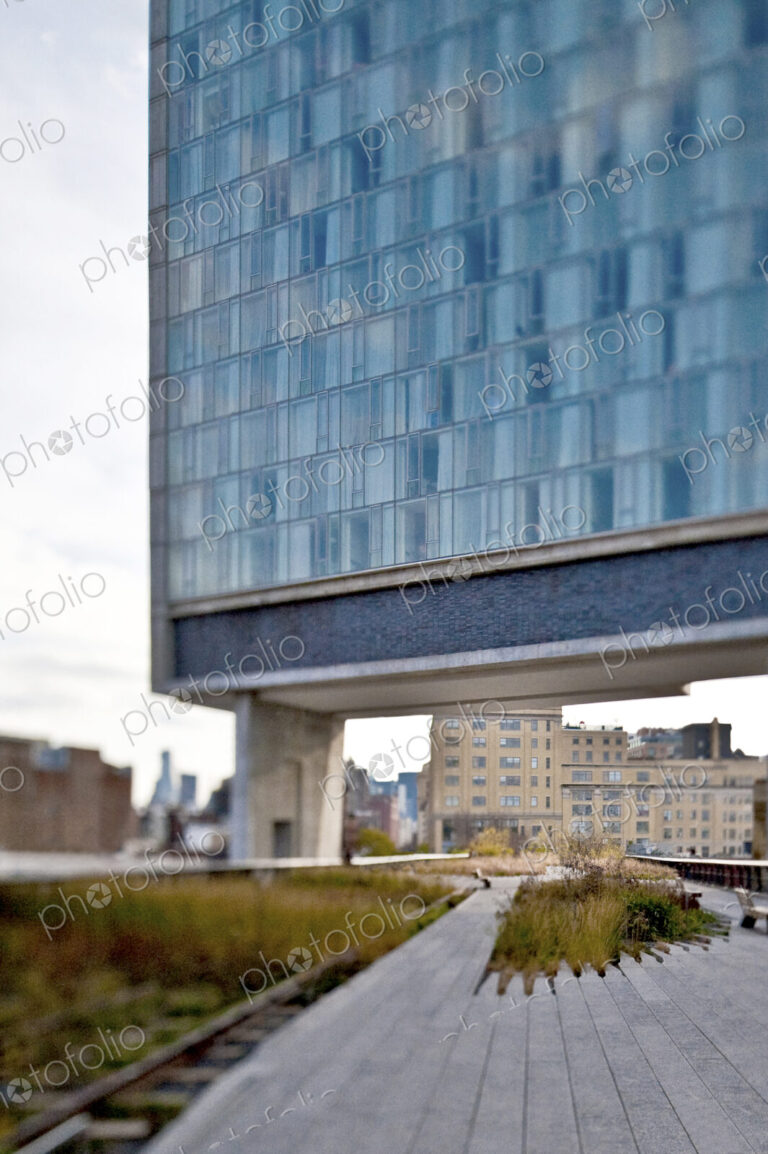 High Line Park and Hotel