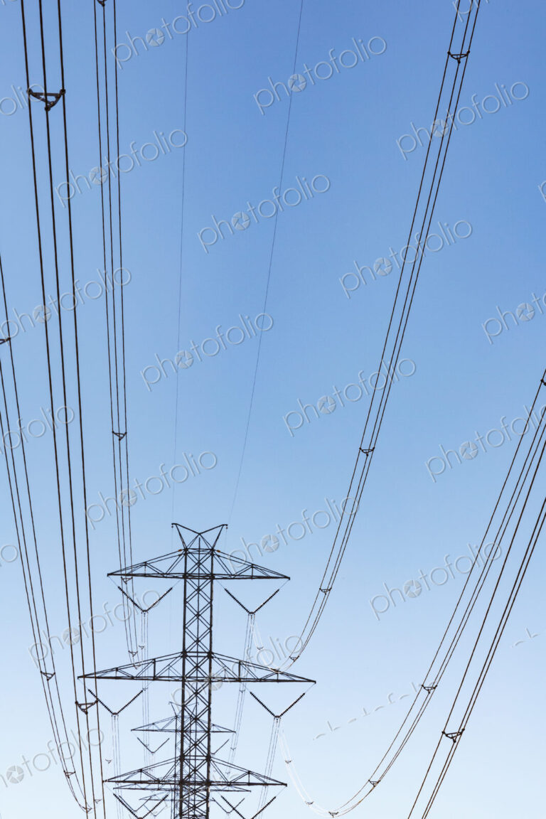 High transmission towers and lines, Ellensburg