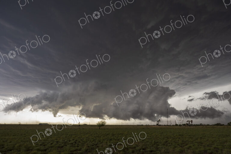 Horizontal Rotational Inflow, a Beaver Tail shaped cloud Ingesting the Outflow…