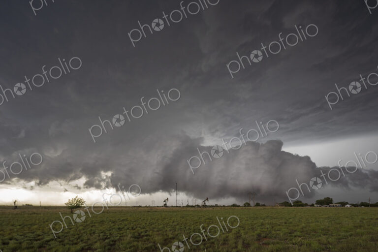 Horizontal Rotational Inflow, a Beaver Tail shaped cloud Ingesting the Outflow…