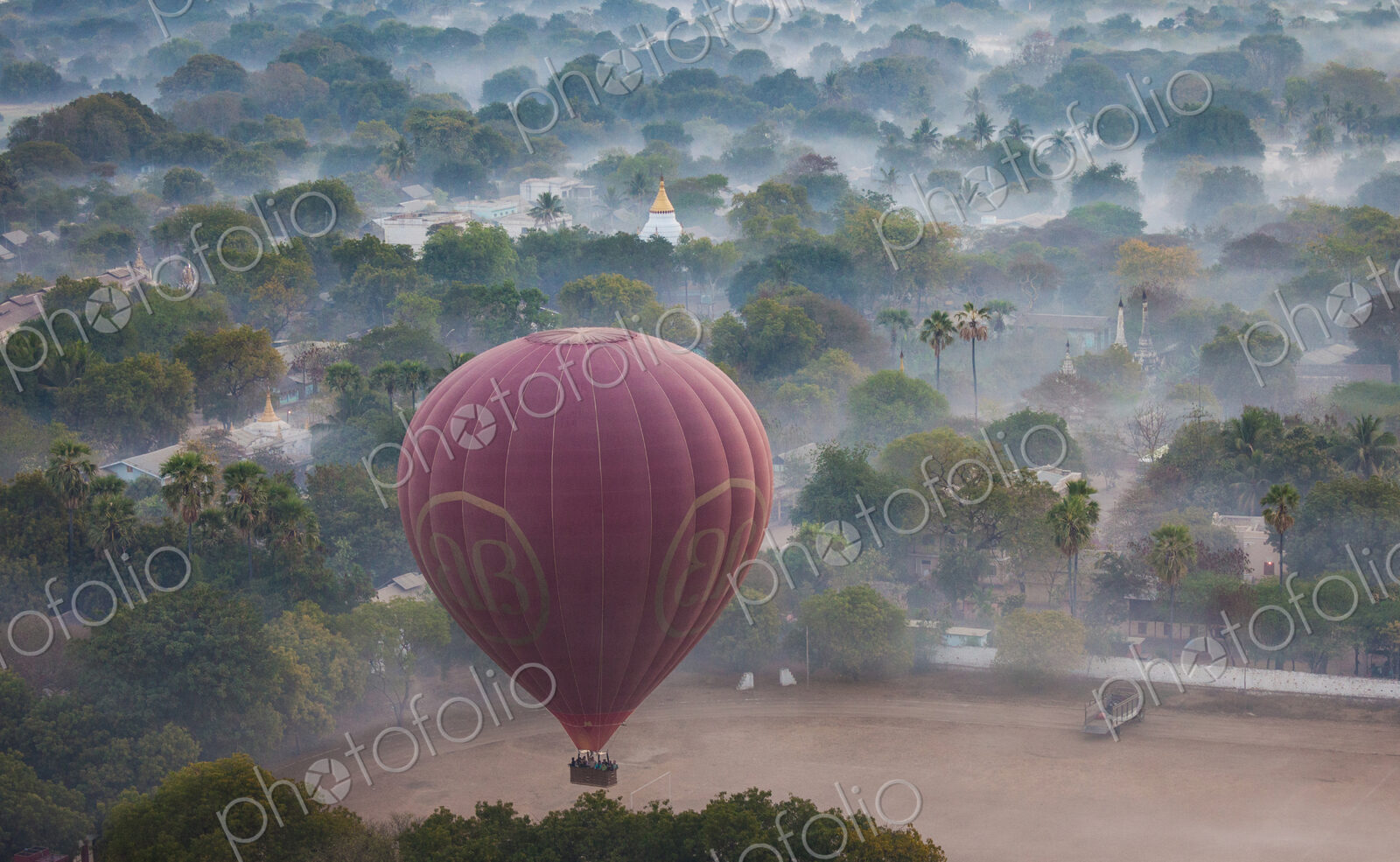 Hot-air balloon, Bagan, Myanmar