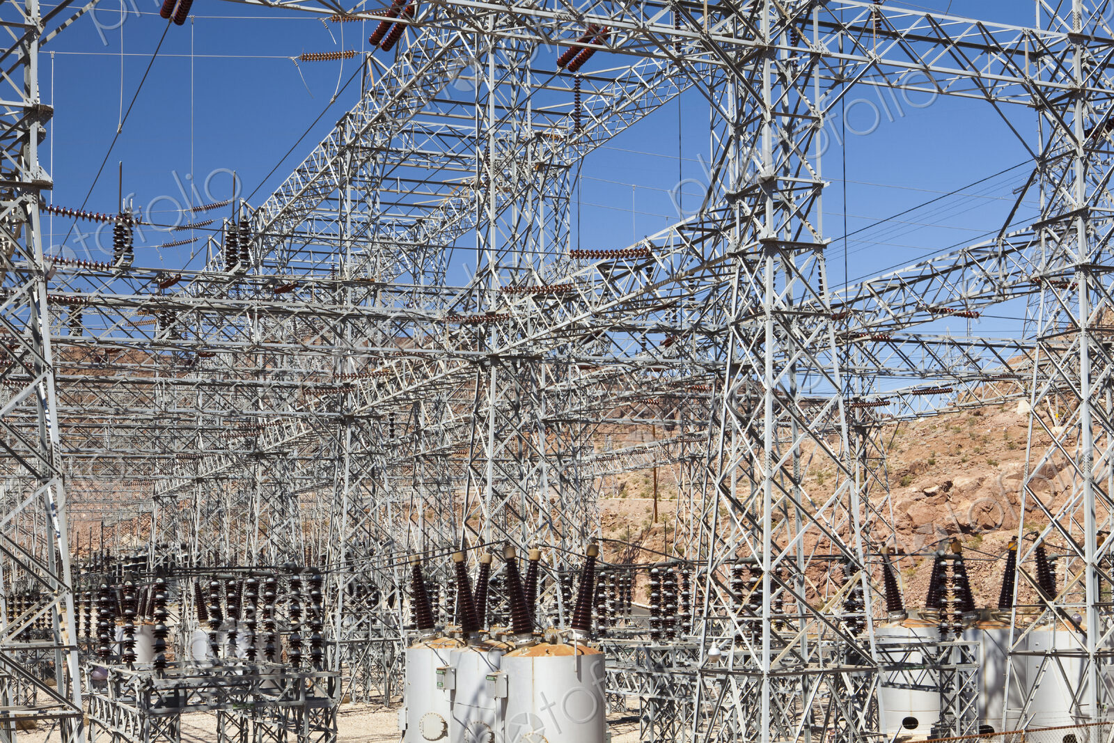 Hydroelectricity power generation plant in Lake Mead, Boulder City, power lines and…