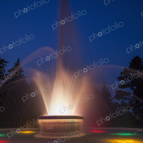Illuminated fountain