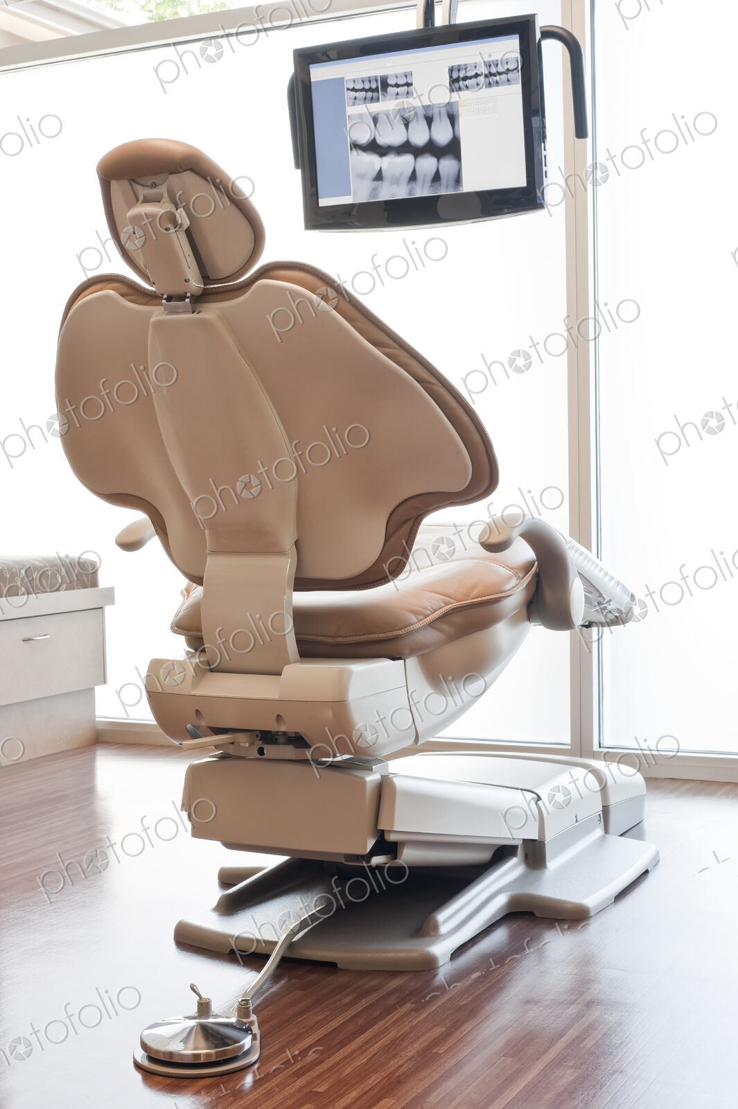 Interior of an up to date dentist office.