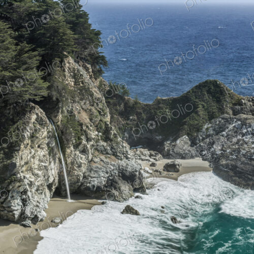 Julia Pfeiffer Burns State Park, elevated view over the beach, waves breaking, steep…