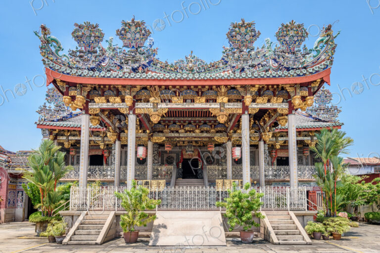 Khoo Kongsi Buddhist temple in Georgetown, Penang, Malaysia.