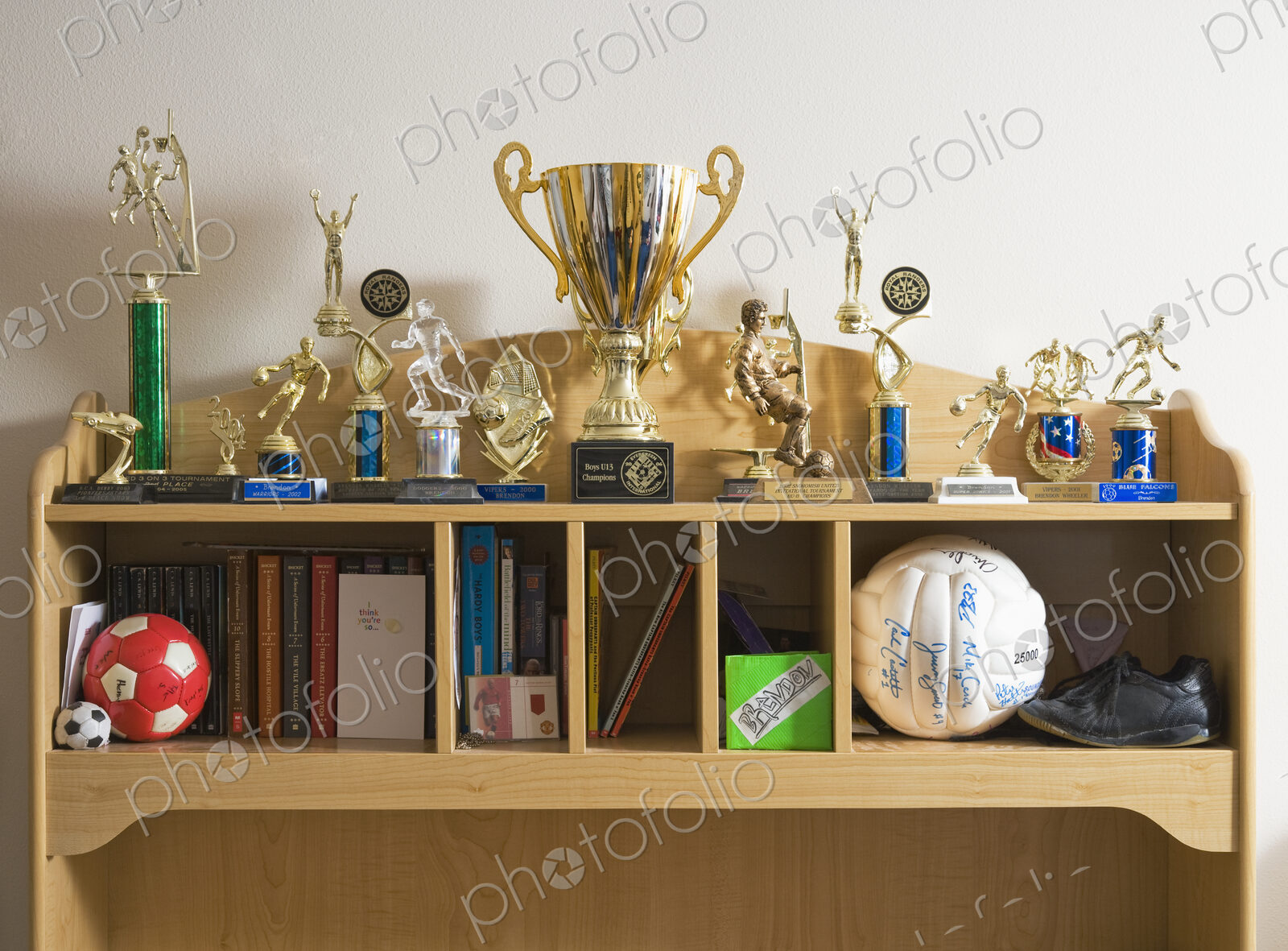 Kid’s Memento Shelf