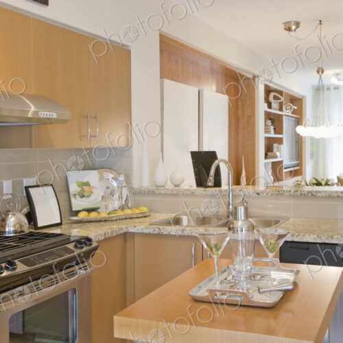 Kitchen With Small Utility Island