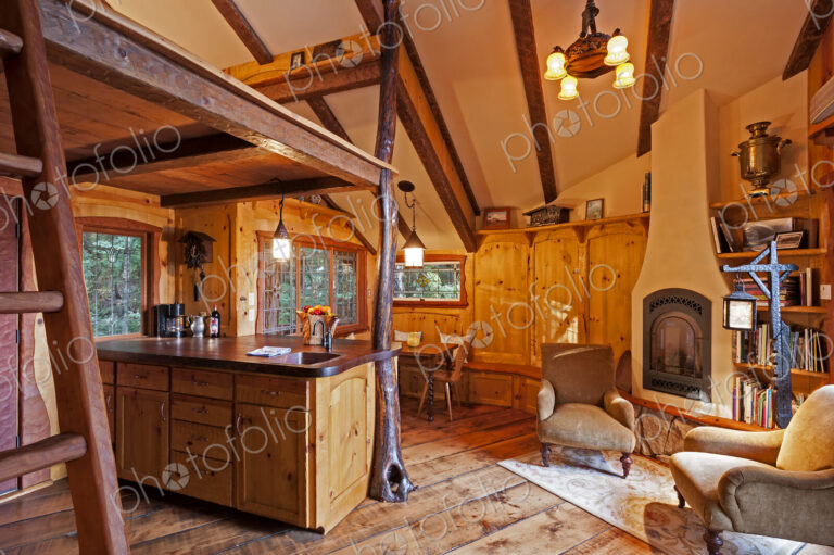 Kitchen and loft in wooden tree house