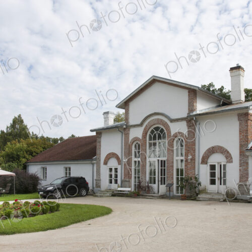 Large Driveway to an Upscale Residence