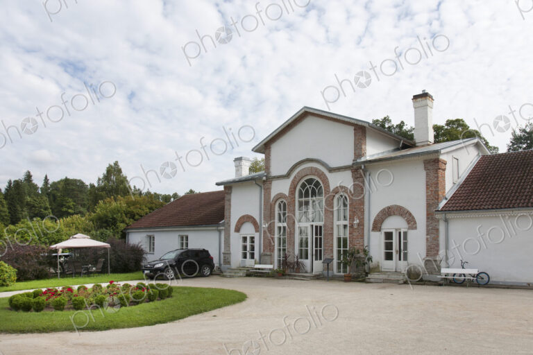 Large Driveway to an Upscale Residence