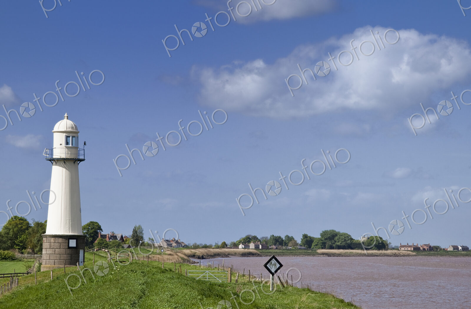 Lighthouse, Whitgift, England, UK.