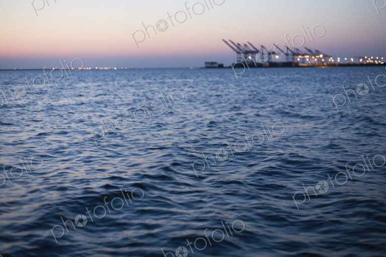Loading Cranes