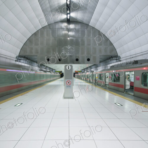 Minato Mirai Line, Motomachi Chukagai Subway Station, Yokohama, Japan