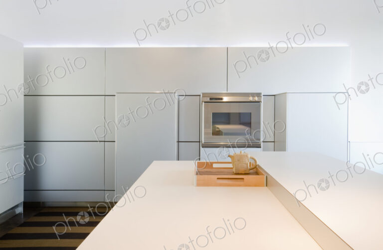 Minimalist, modern kitchen