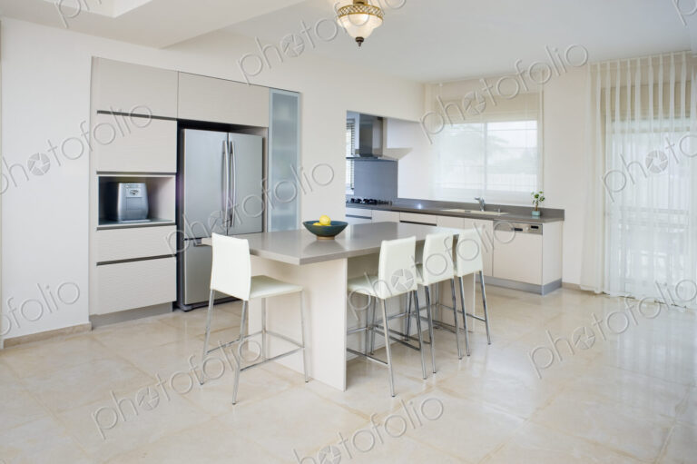 Modern Kitchen and Dining Table