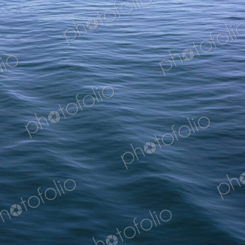 Motion blurred ocean waves Motion blurred ocean waves