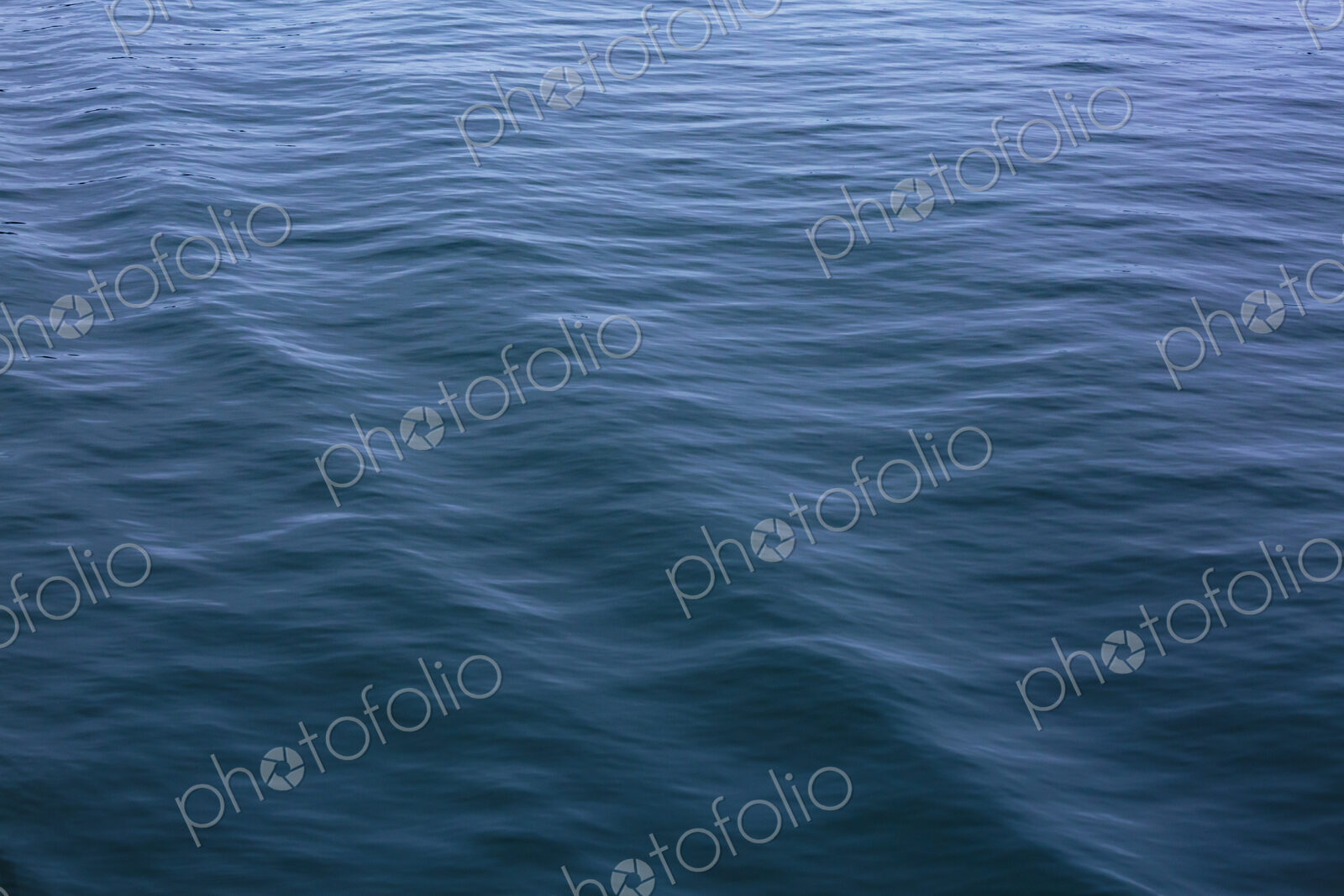 Motion blurred ocean waves