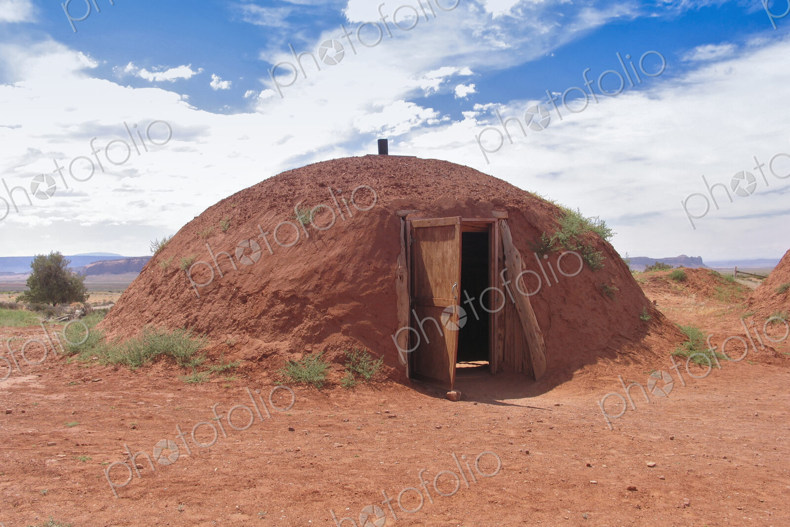Navajo Hut Exterior
