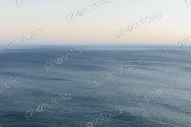 Ocean seascape, view to the horizon over the water surface.