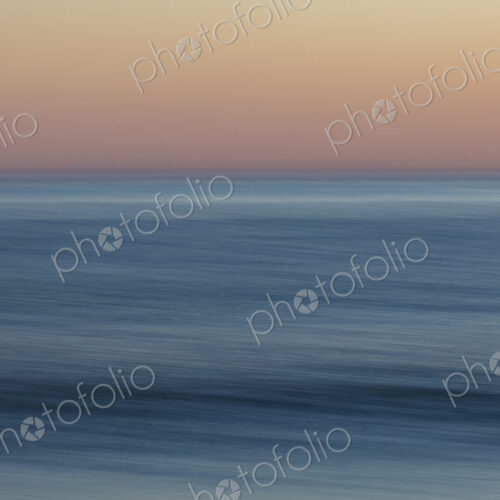 Ocean seascape, view to the horizon over the water surface.