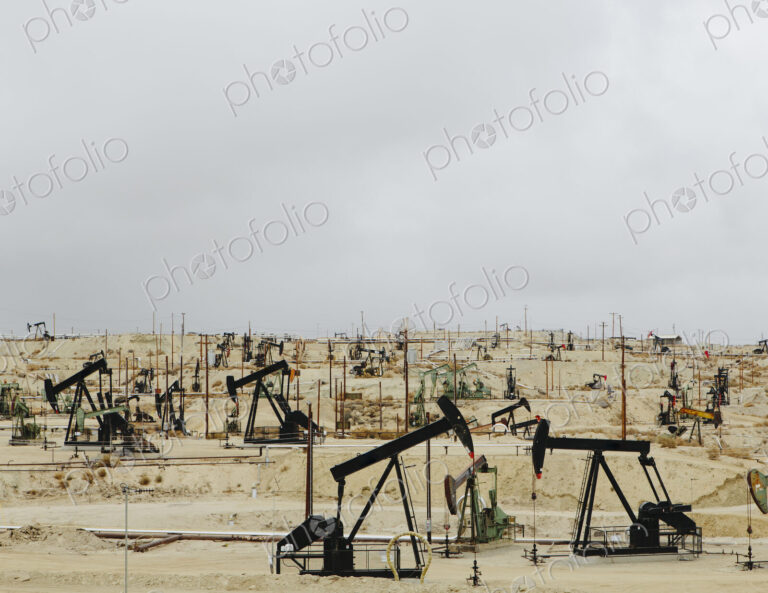 Oil rigs and wells in the Midway-Sunset shale oil fields, the largest in California