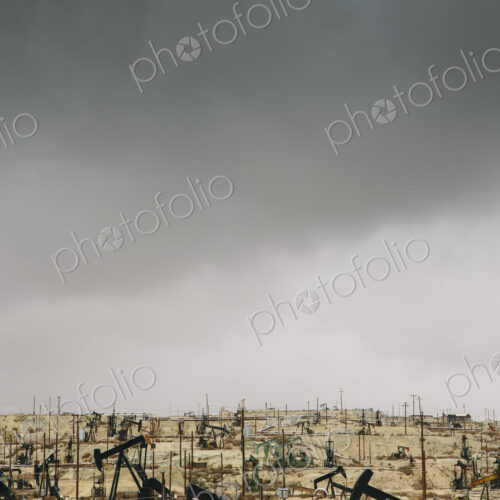 Oil rigs and wells in the Midway-Sunset shale oil fields, the largest in California Oil rigs and wells in the Midway-Sunset shale oil fields, the largest in California
