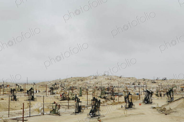 Oil rigs and wells in the Midway-Sunset shale oil fields, the largest in California