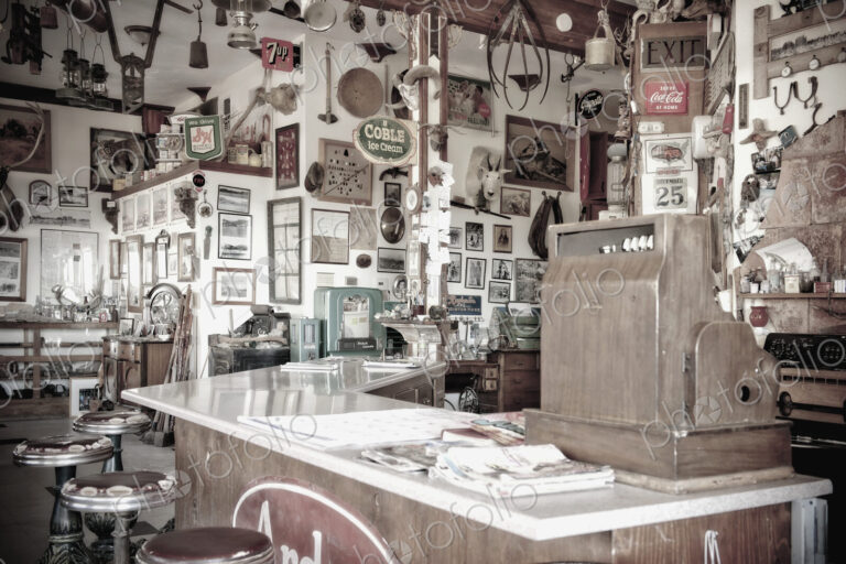 Old Fashioned Diner