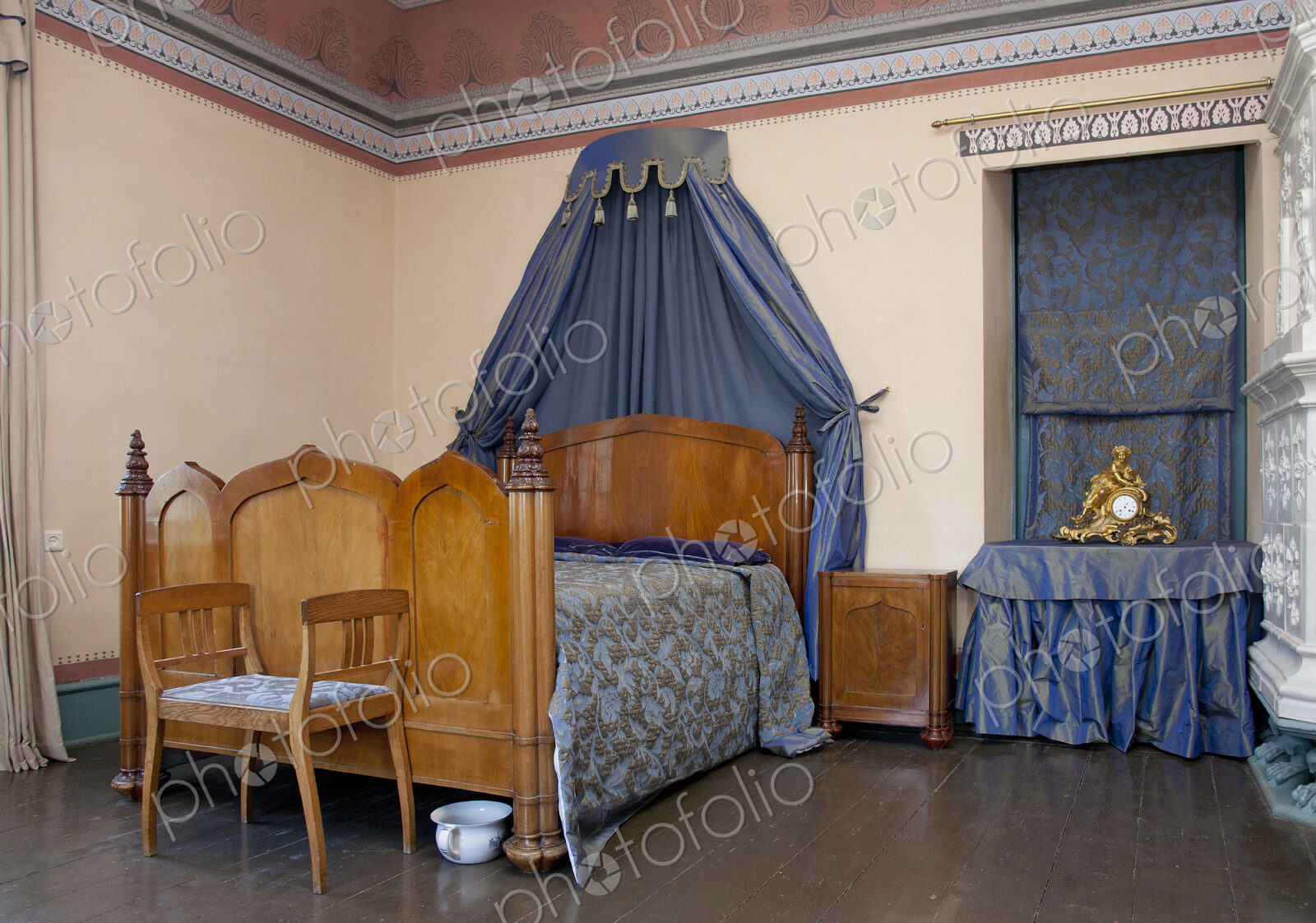 Old-Fashioned Manor Bedroom