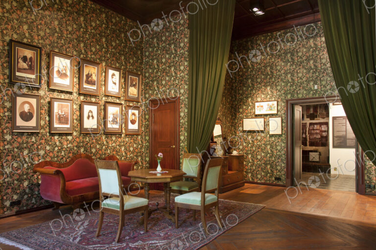 Old Fashioned Room at the Alatskivi Castle
