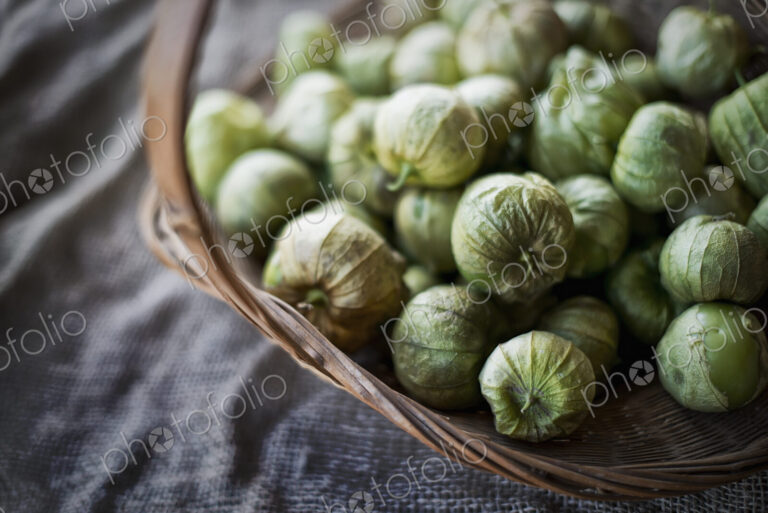 Organic Tomatillos