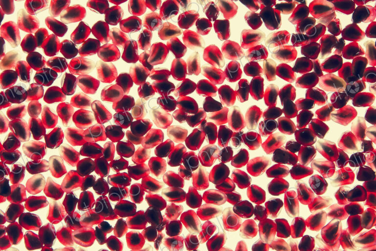 Organic pomegranate seeds