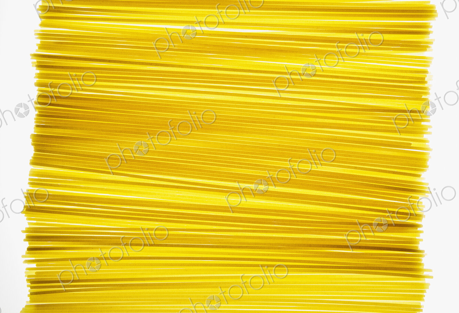 Organic spaghetti pasta noddles (pasta is made of organic durum wheat semolina)